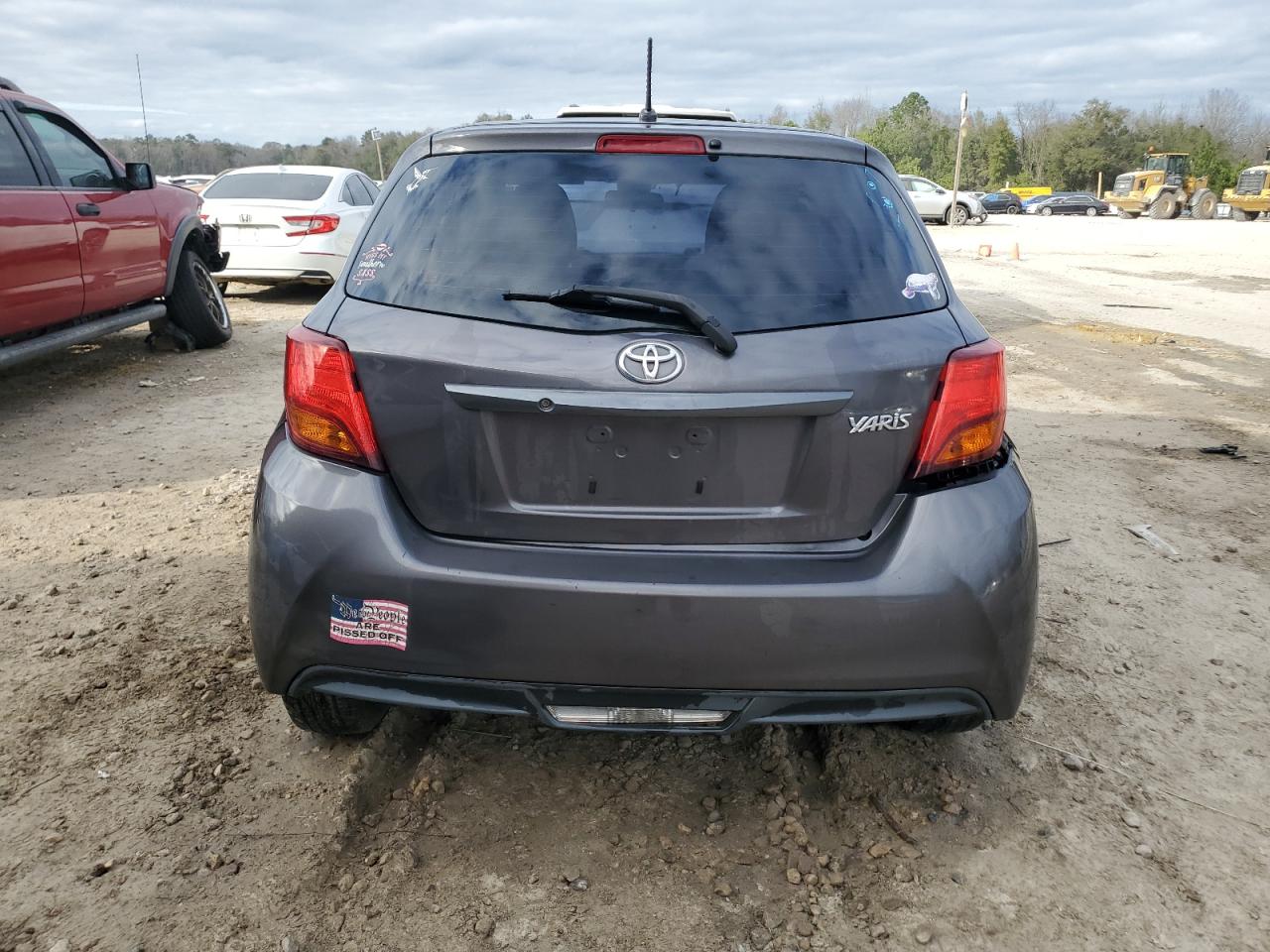 2017 Toyota Yaris - Image 6