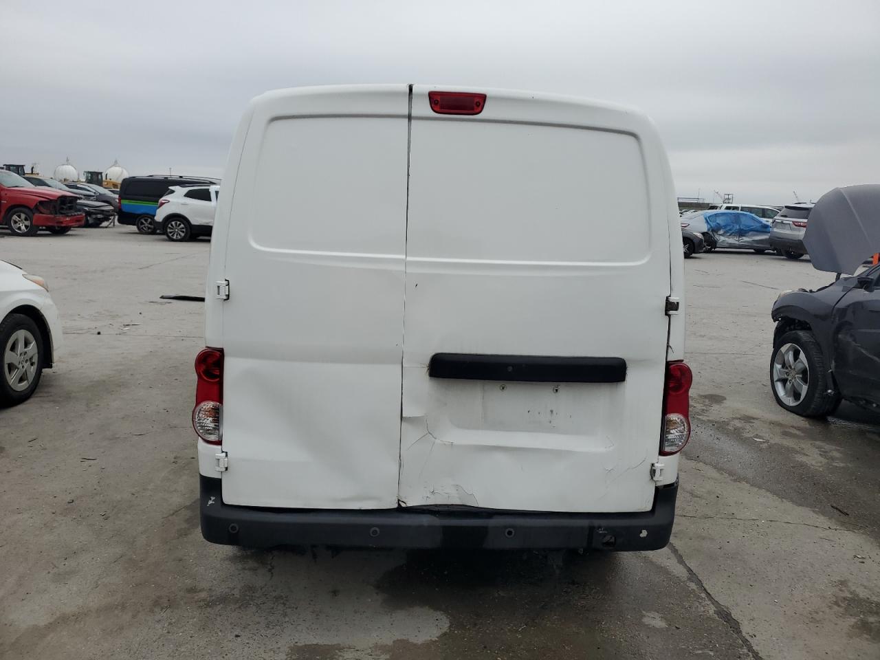 2015 Chevrolet Express - Image 6