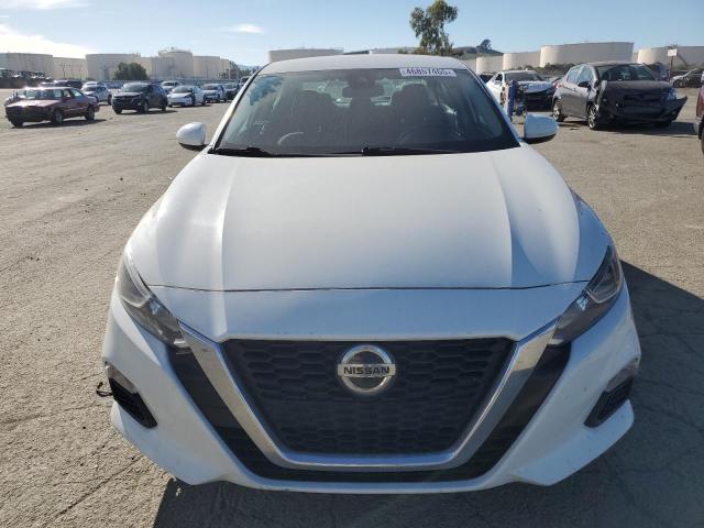  NISSAN ALTIMA 2021 Biały