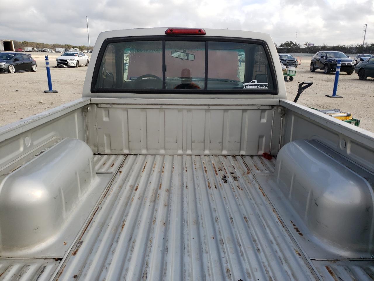 1997 Nissan Navara (Frontier) - Image 10