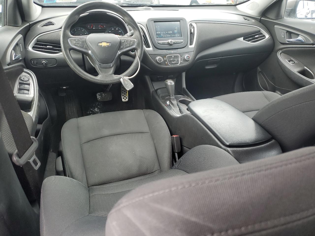 2016 Chevrolet Malibu - Image 8