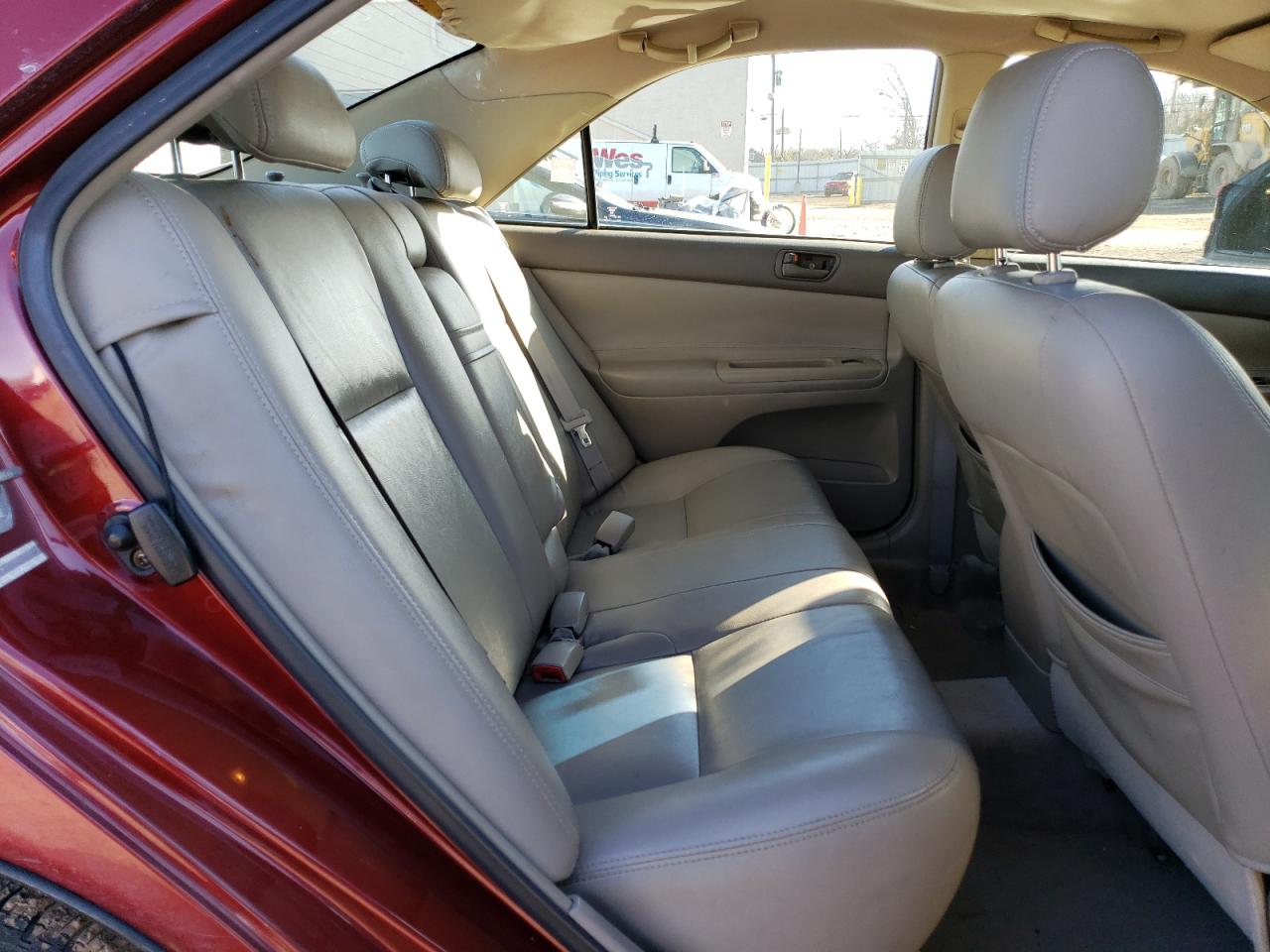 2004 Toyota Camry - Image 10