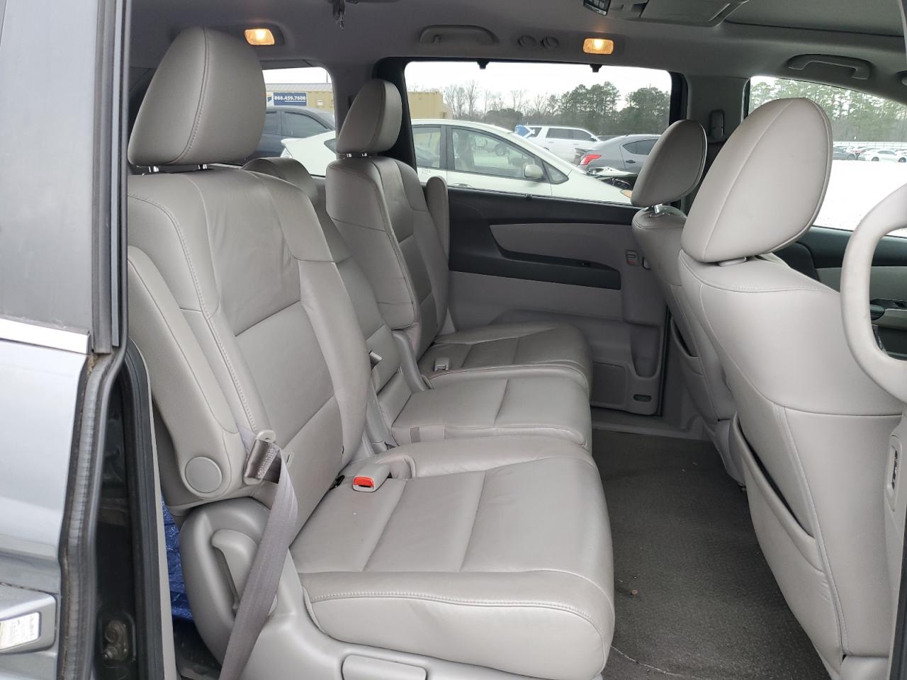 2013 Honda Odyssey - Image 11
