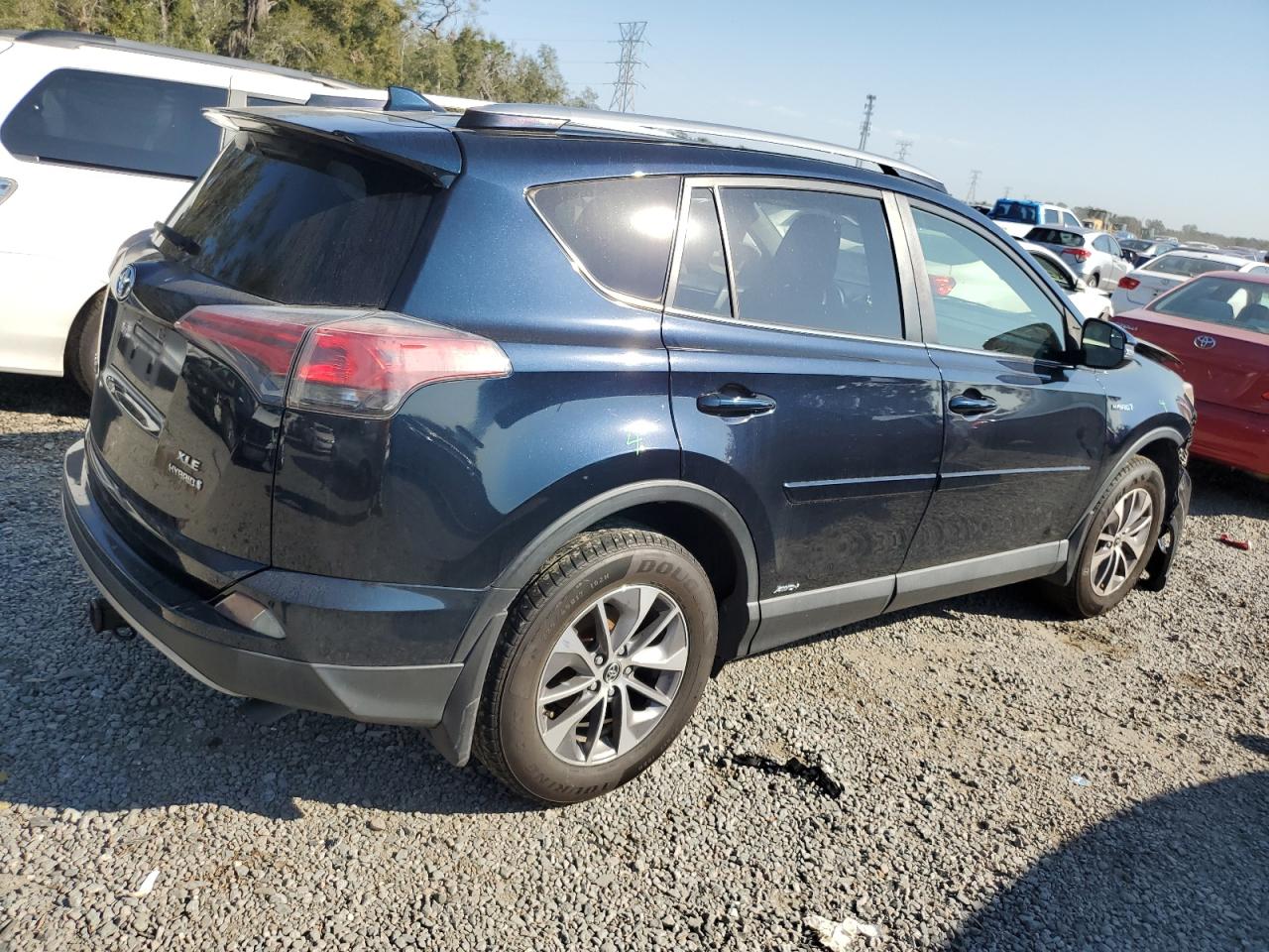 2017 Toyota RAV 4 - Image 3