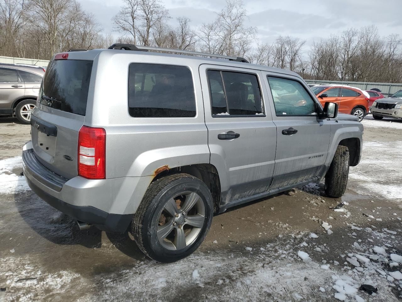 2016 Jeep Liberty (Patriot) - Image 3
