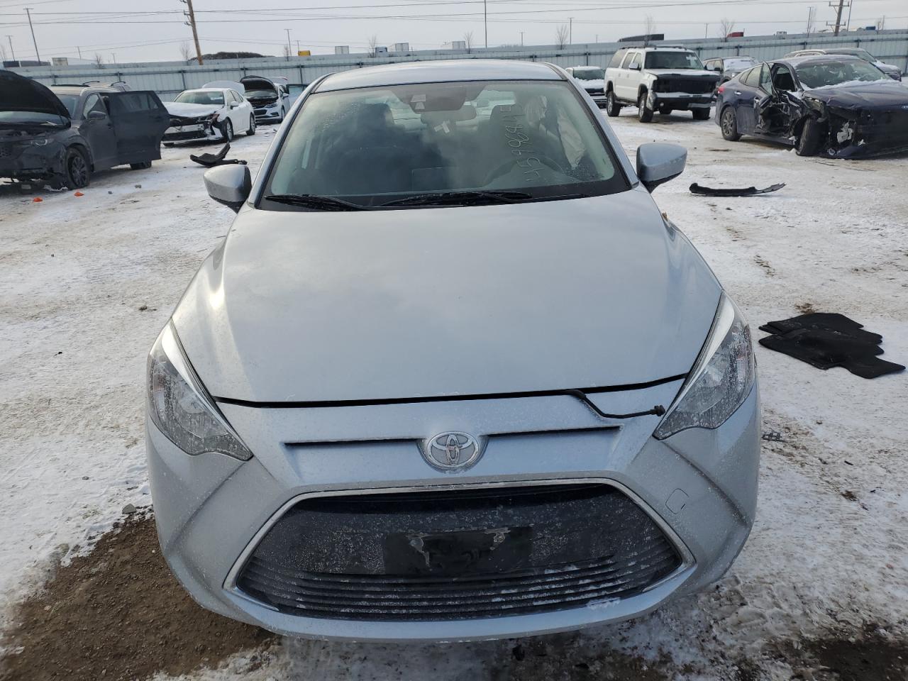 2017 Toyota Yaris - Image 5