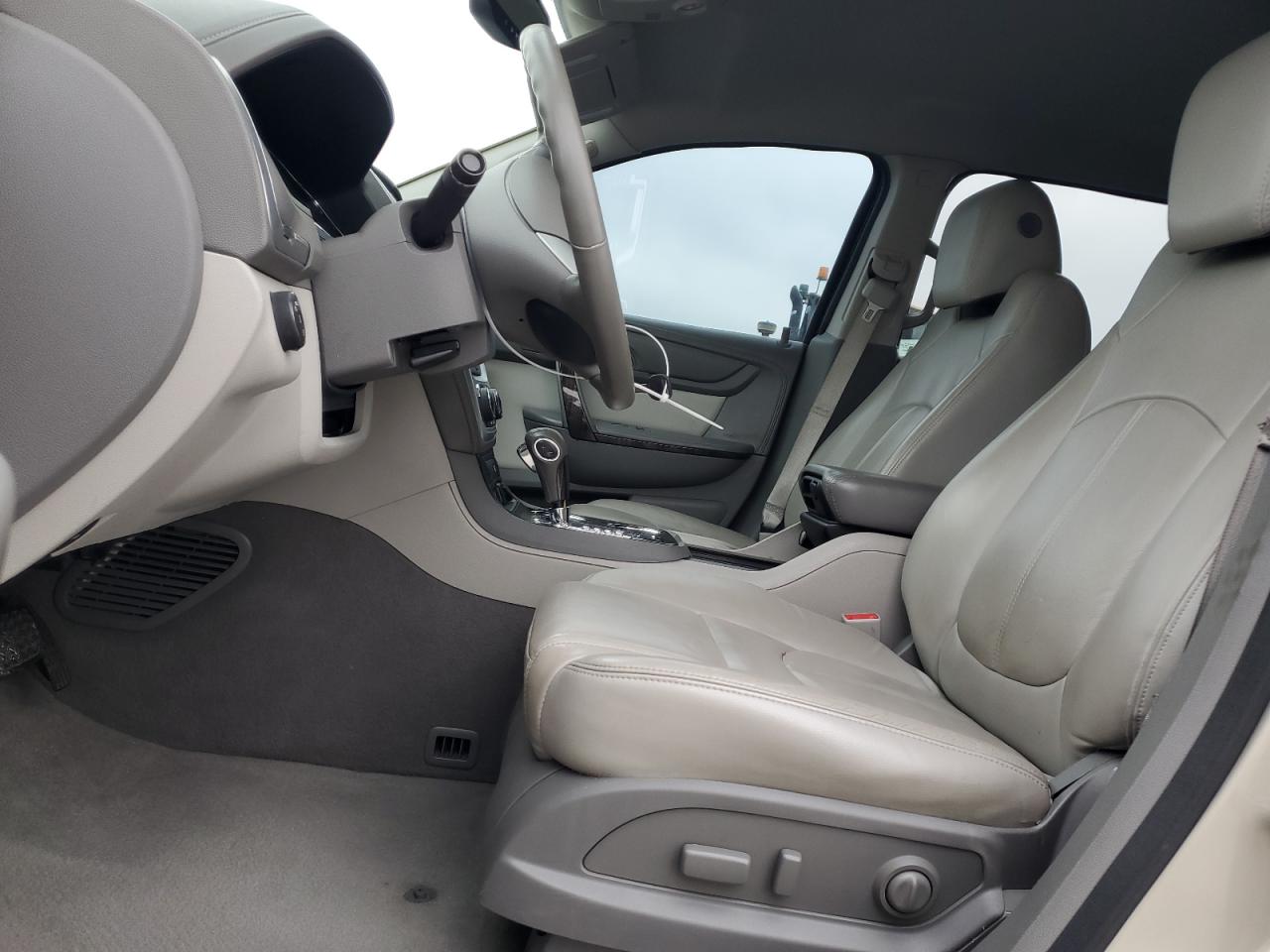 2016 GMC Acadia - Image 7