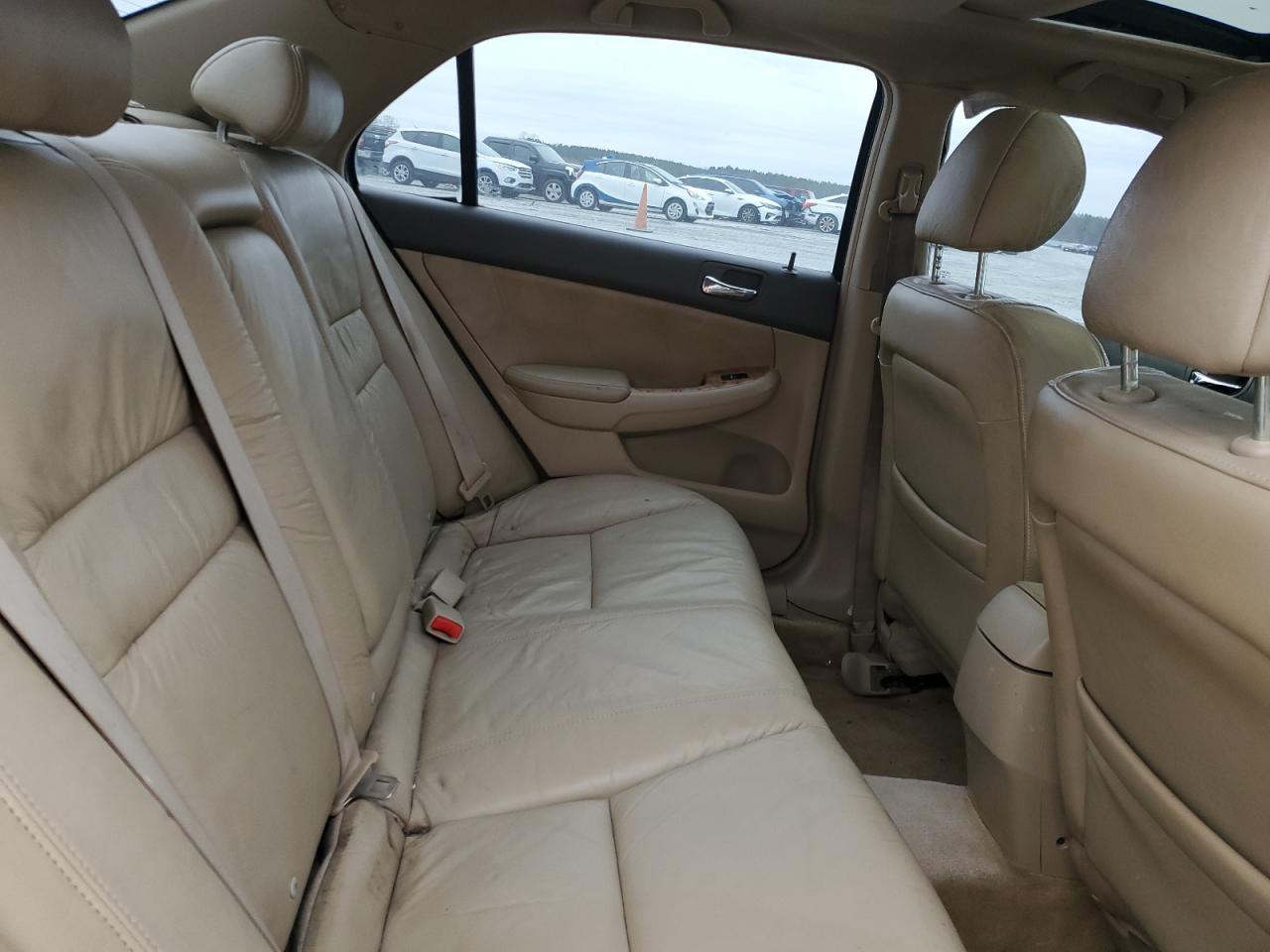 2003 Honda Accord - Image 10