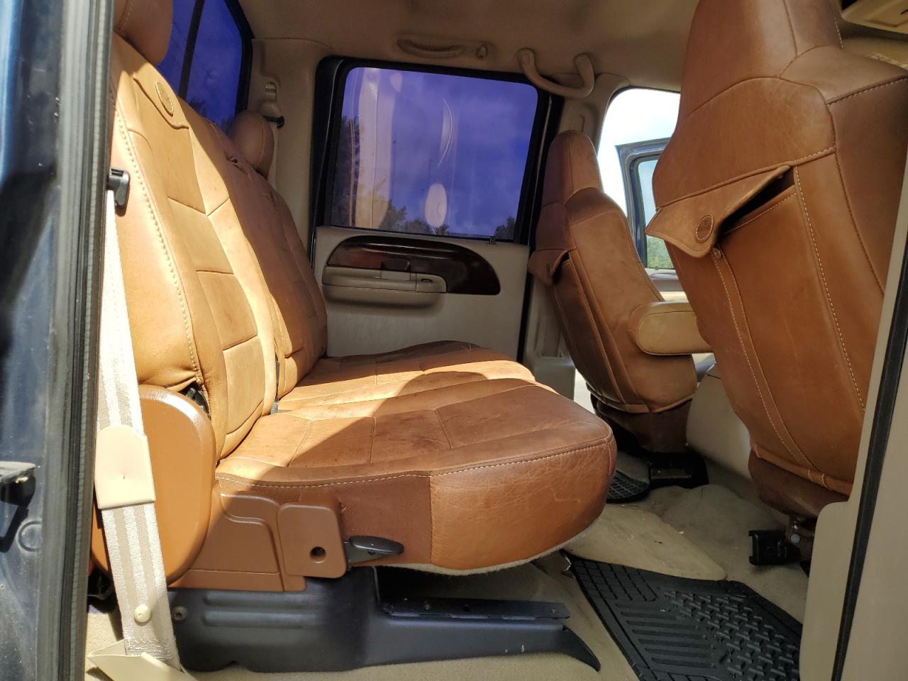 2007 Ford F250 - Image 10