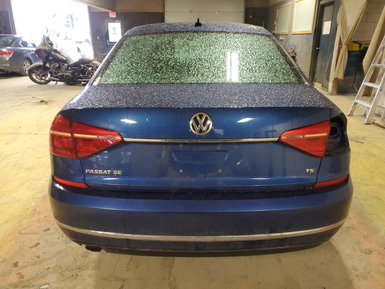 2016 Volkswagen Passat - Image 6
