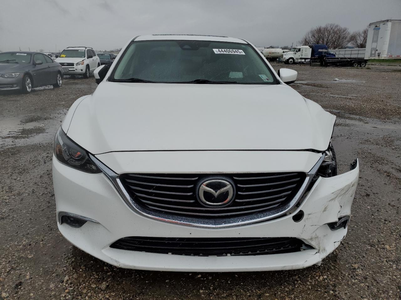 2017 Mazda 6 - Image 5
