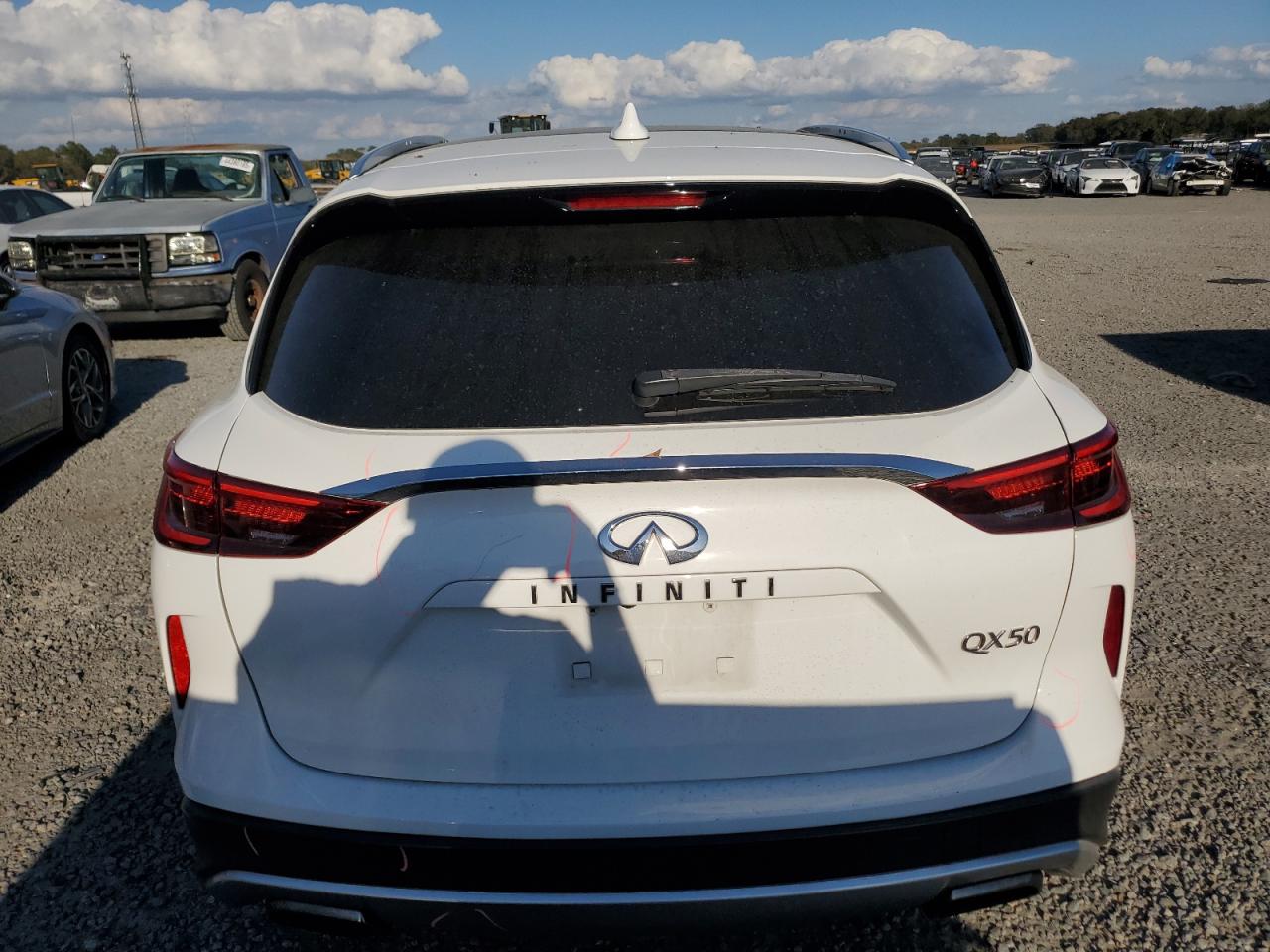 2019 Infiniti QX50 - Image 6