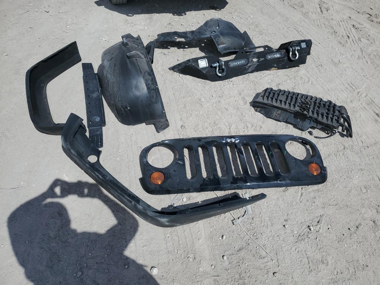 2012 Jeep Wrangler - Image 12