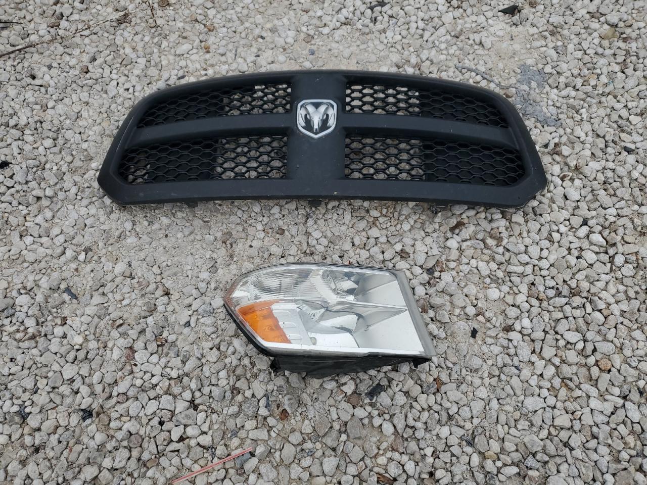 2018 RAM 1500 - Image 12