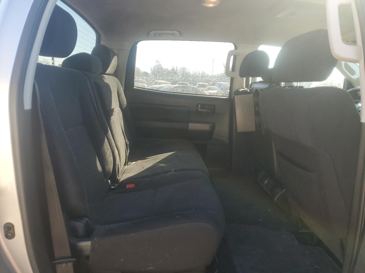 2013 Toyota Tundra - Image 10