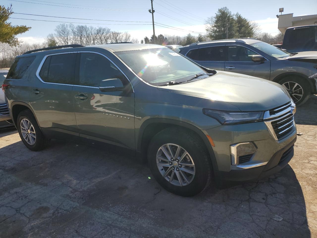 2022 Chevrolet Traverse - Image 4