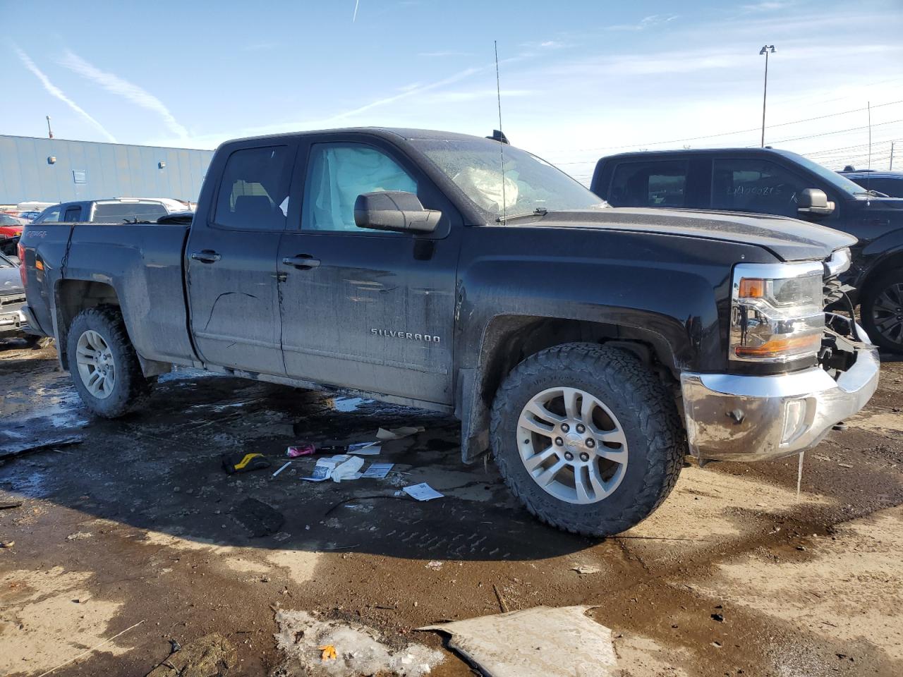 2016 Chevrolet Silverado - Image 4