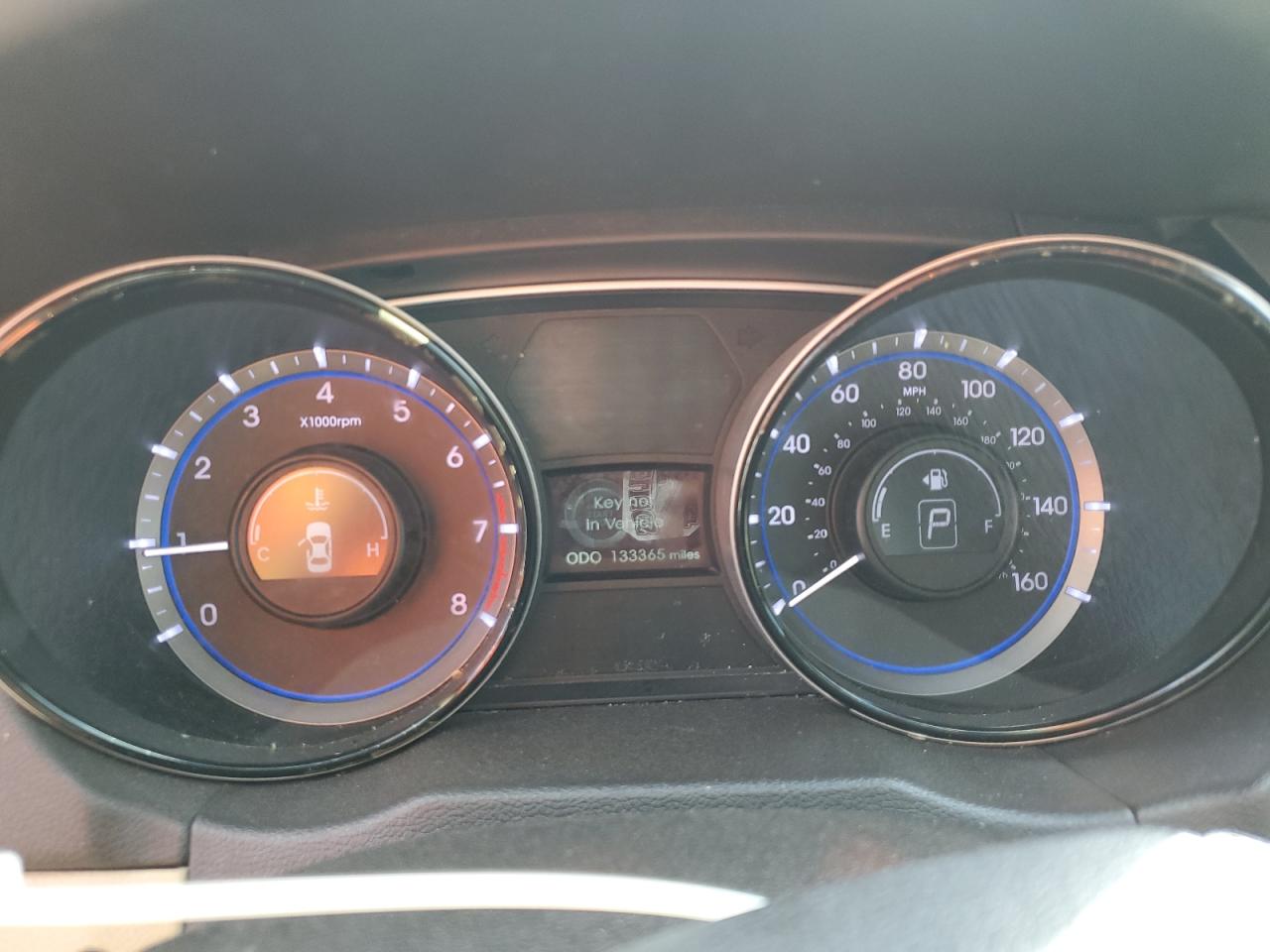 2013 Hyundai Sonata - Image 9
