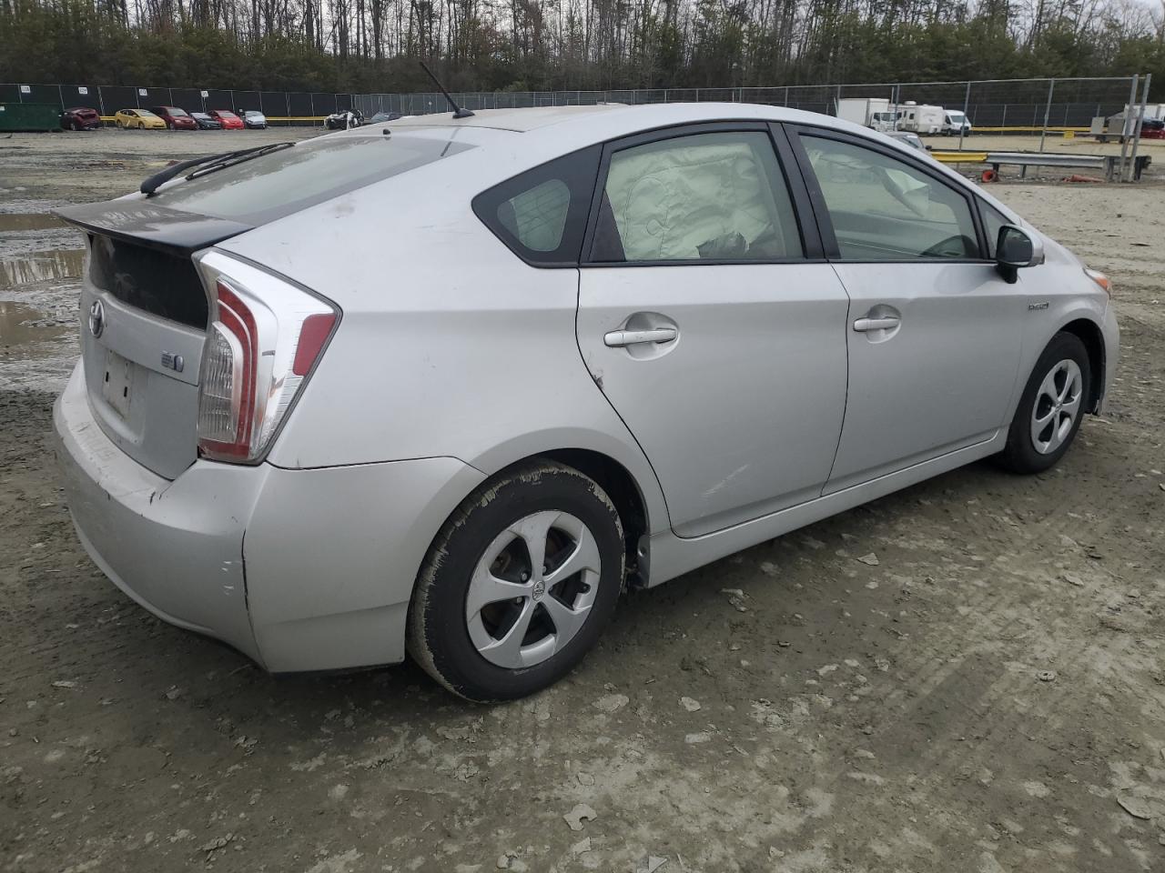 2015 Toyota Prius - Image 3