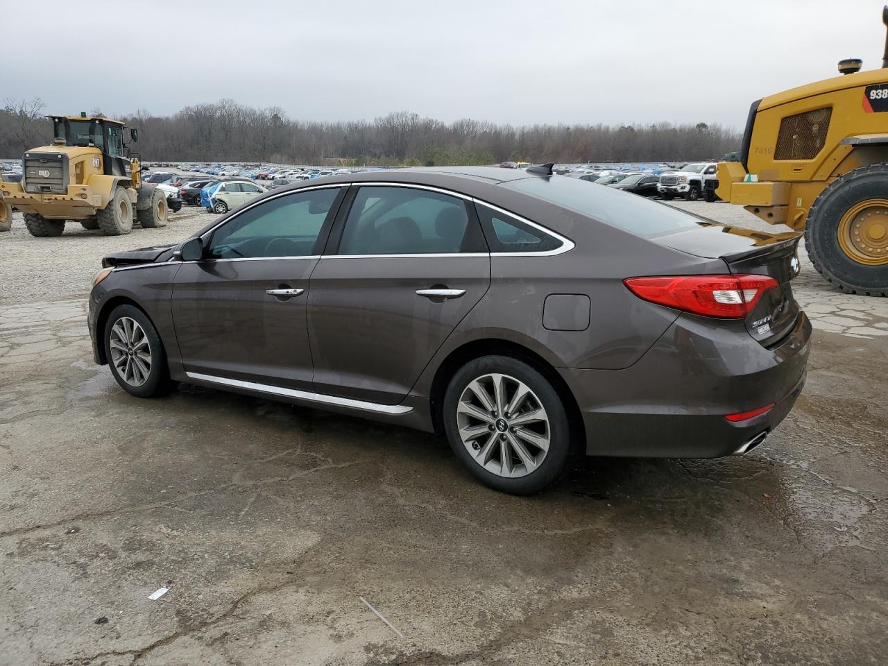 2016 Hyundai Sonata - Image 2