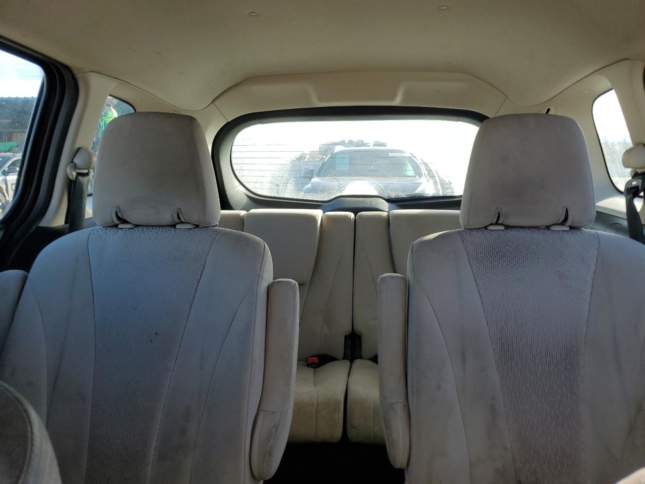 2012 Mazda 5 - Image 10