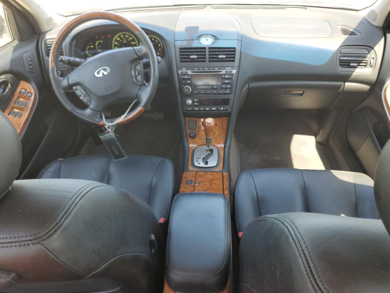 2003 Infiniti I - Image 8