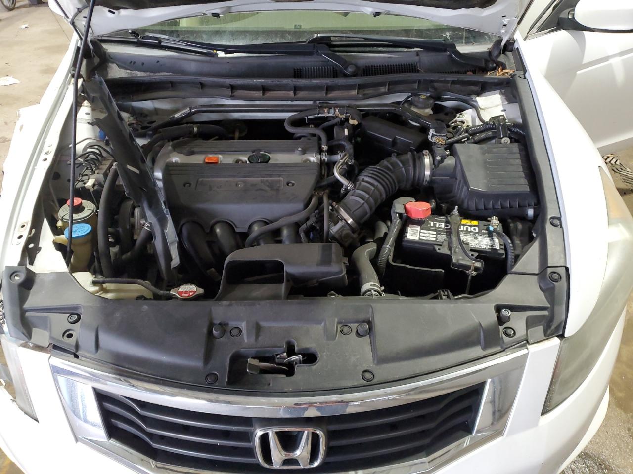 2009 Honda Accord - Image 11