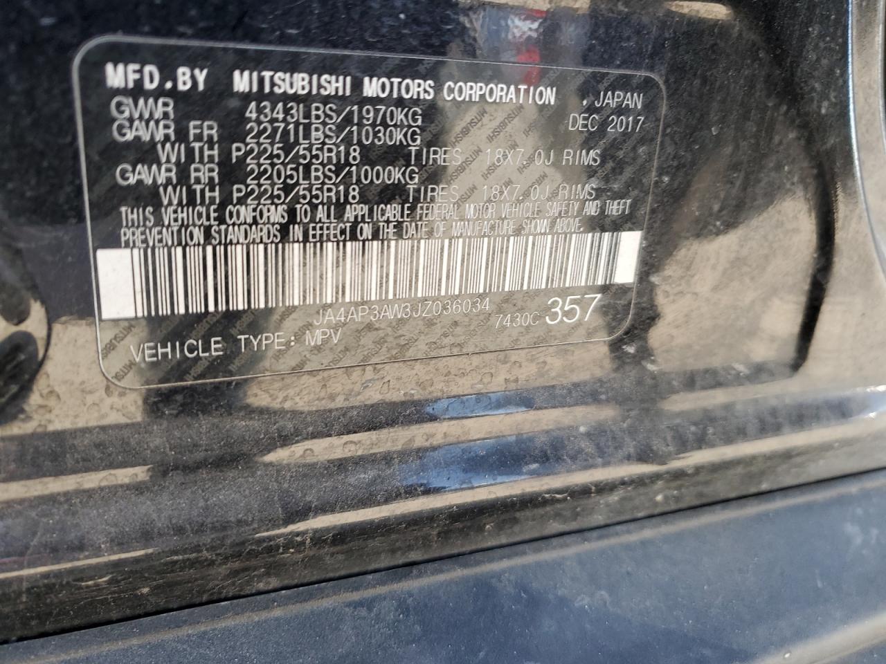 2018 Mitsubishi Outlander - Image 16