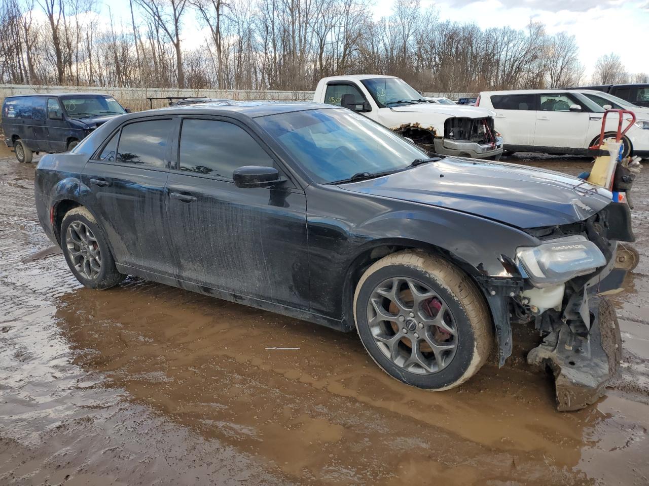 2017 Chrysler 300 - Image 4