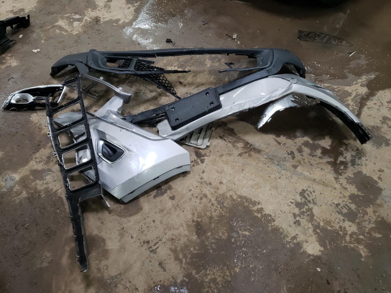 2015 Jeep Grand Cherokee - Image 12