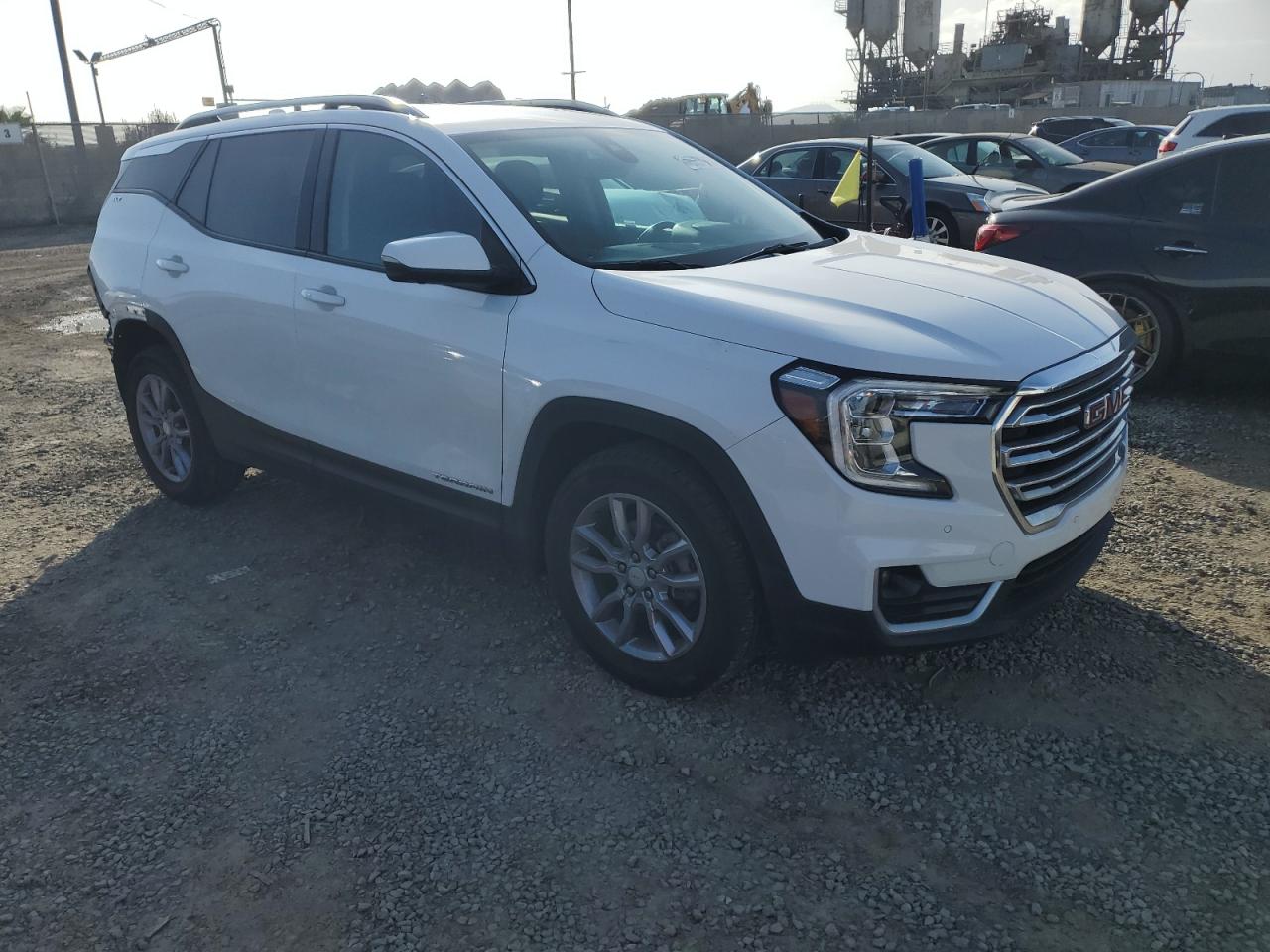 2022 GMC Terrain - Image 4
