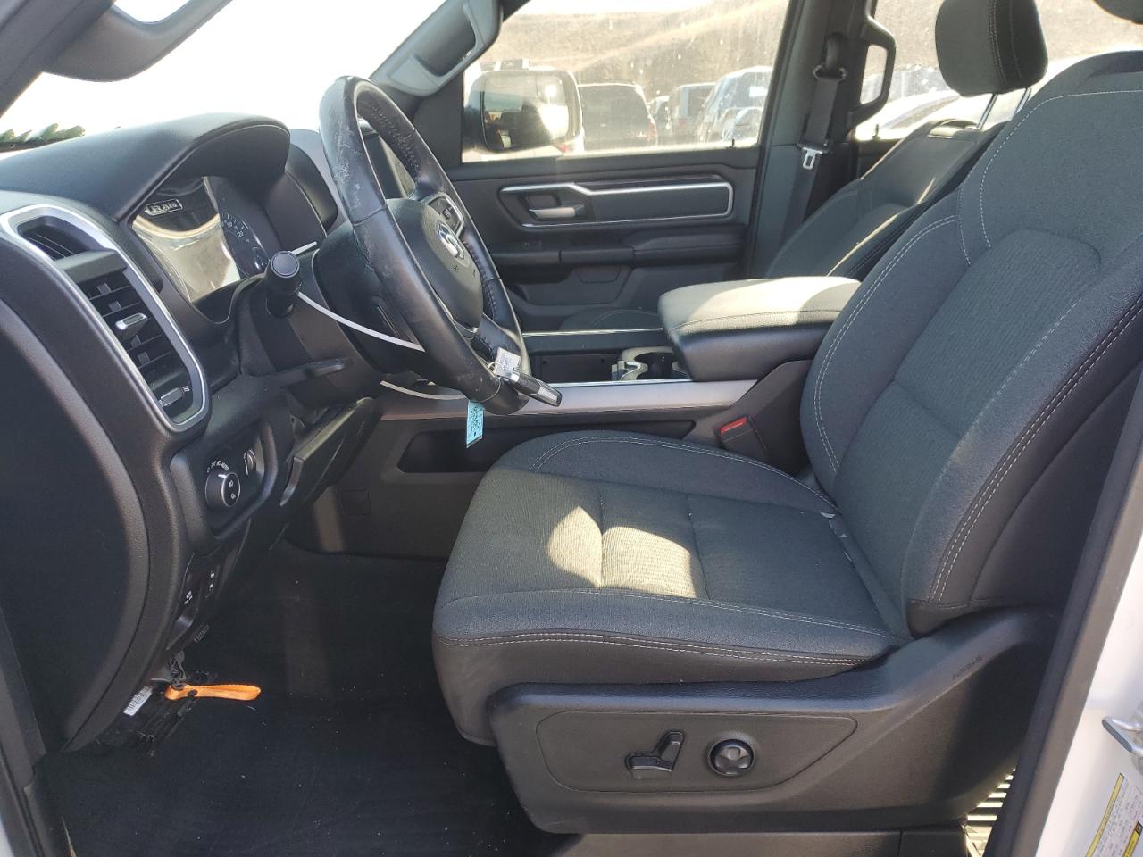2021 RAM 1500 - Image 7