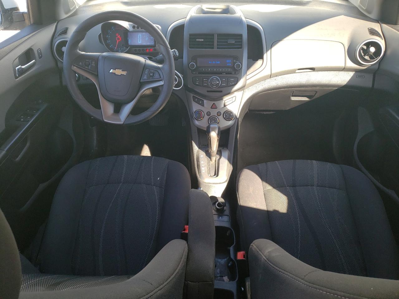 2014 Chevrolet Sonic - Image 8