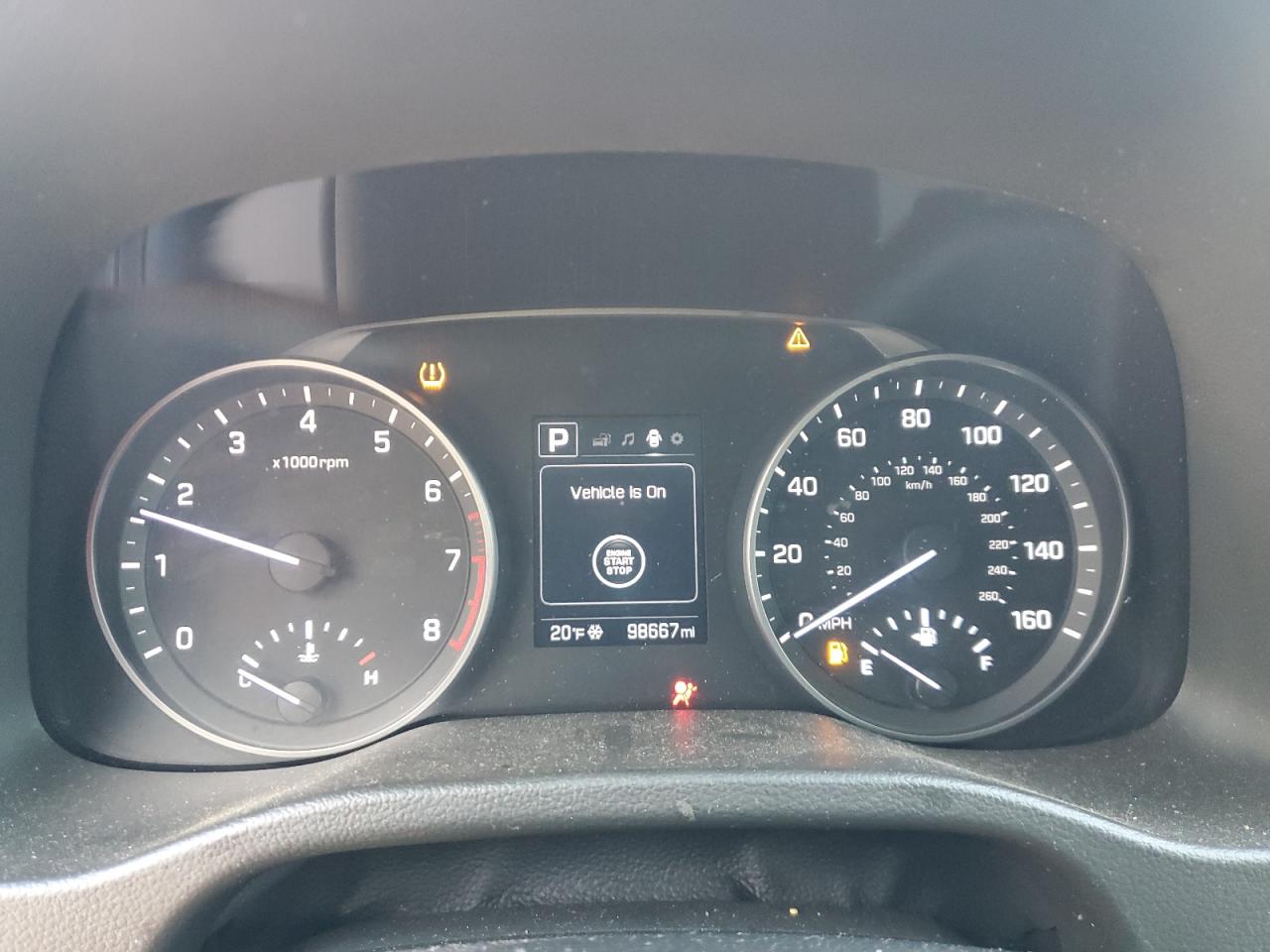 2018 Hyundai Elantra - Image 9