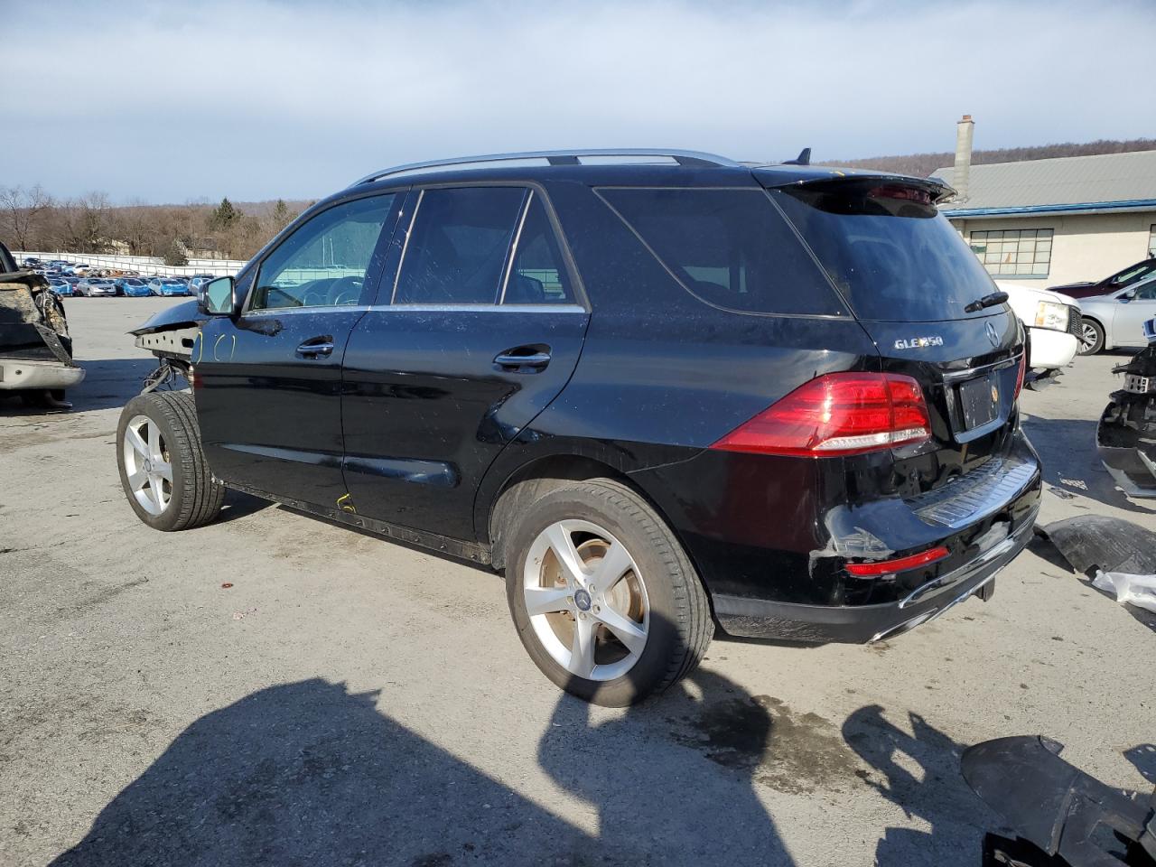 2016 Mercedes-Benz GLE - Image 2