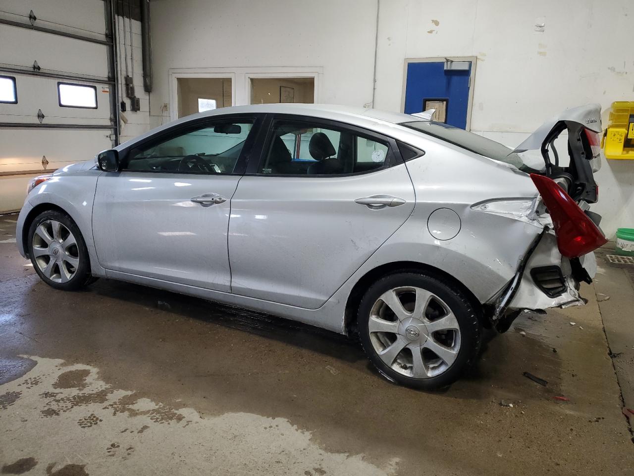 2012 Hyundai Elantra - Image 2