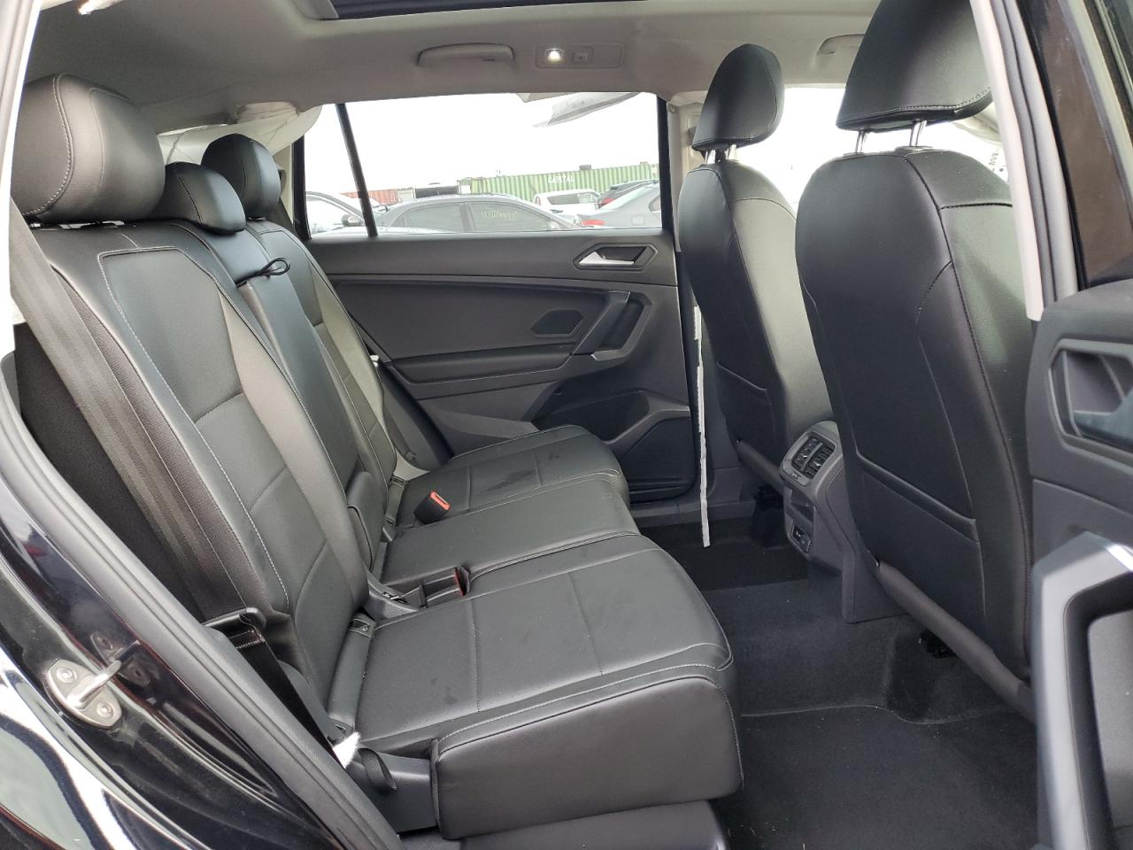 2019 Volkswagen Tiguan - Image 10