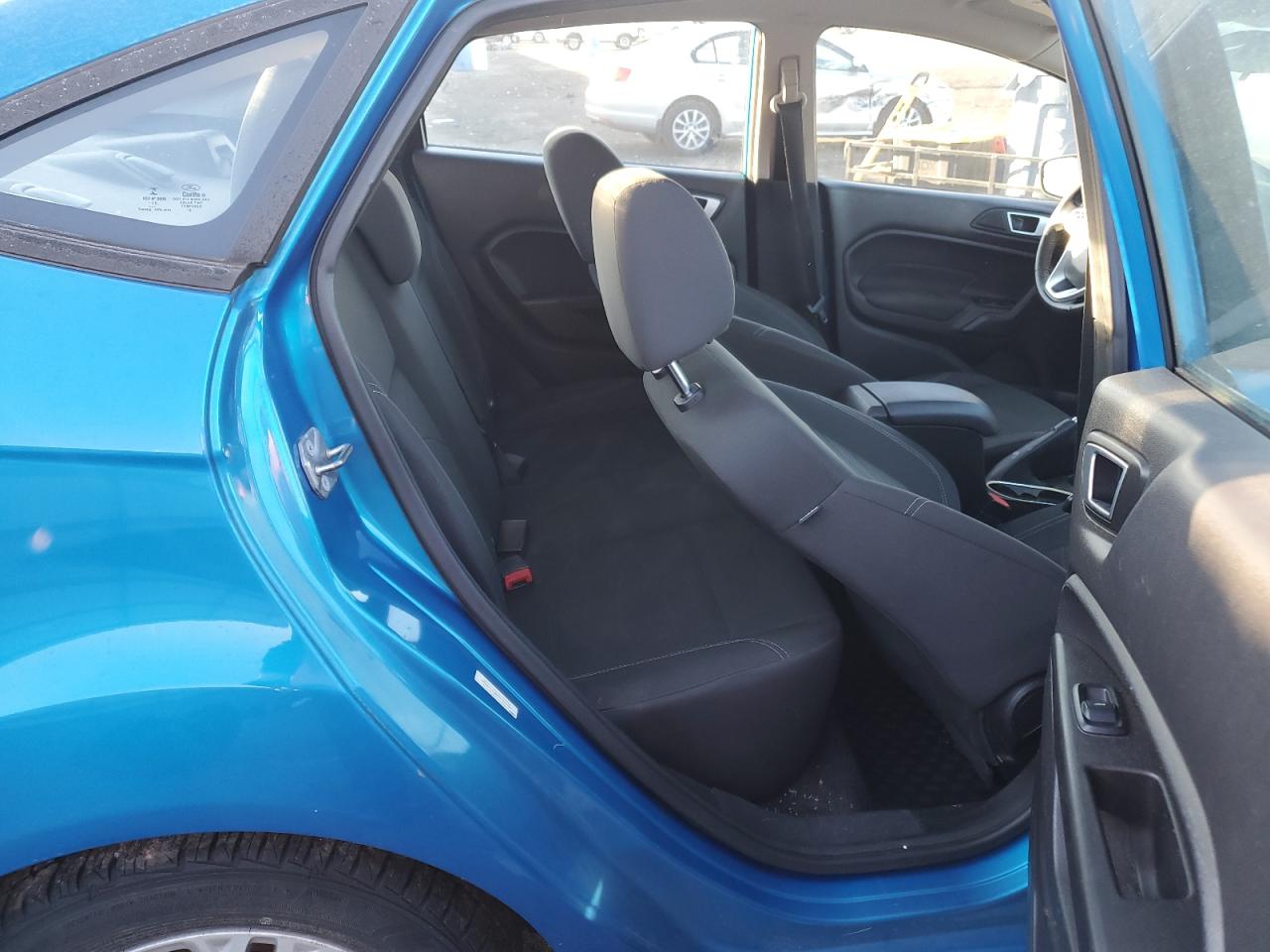 2015 Ford Fiesta - Image 10