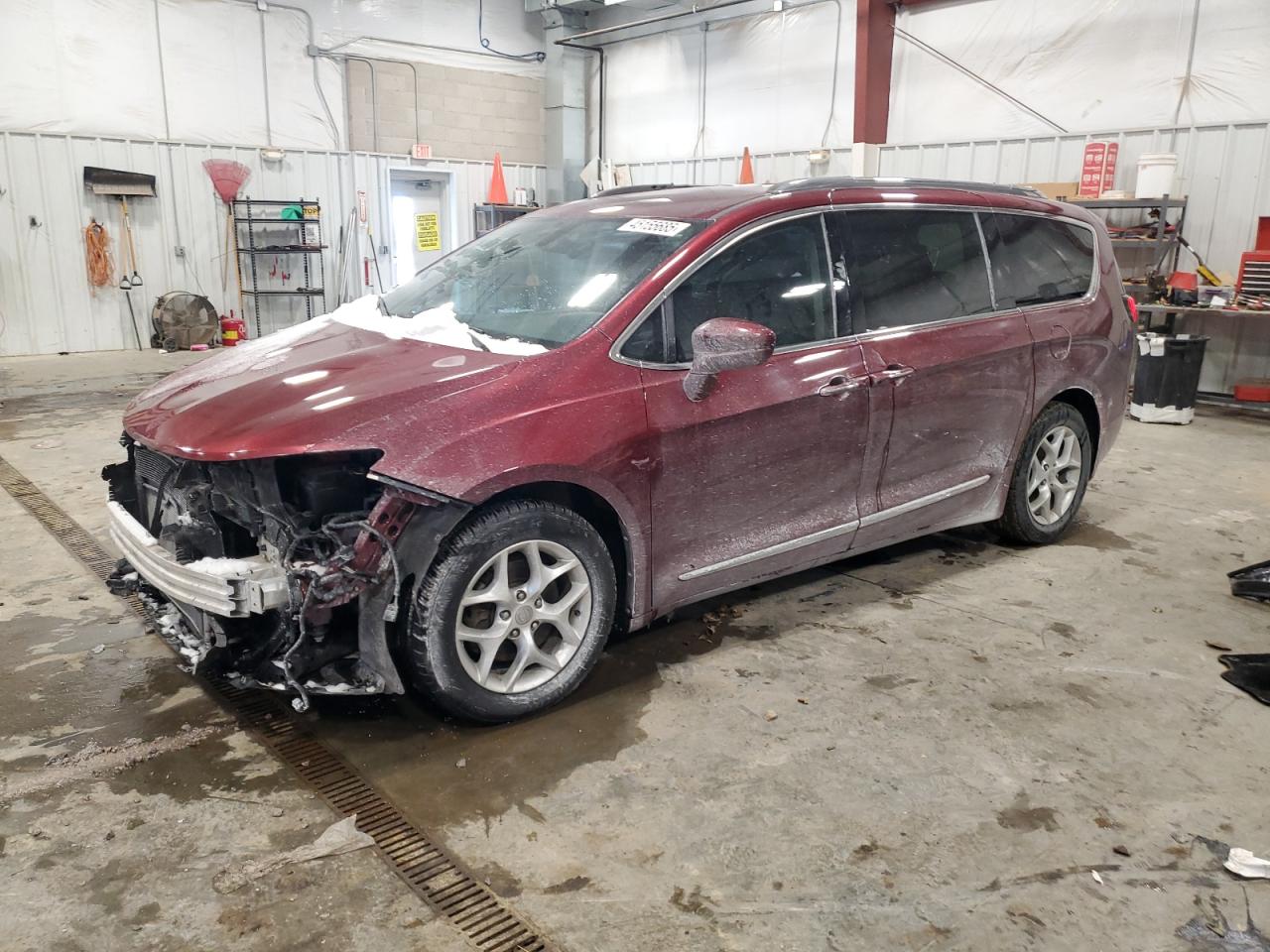 2017 Chrysler Pacifica - Image 1