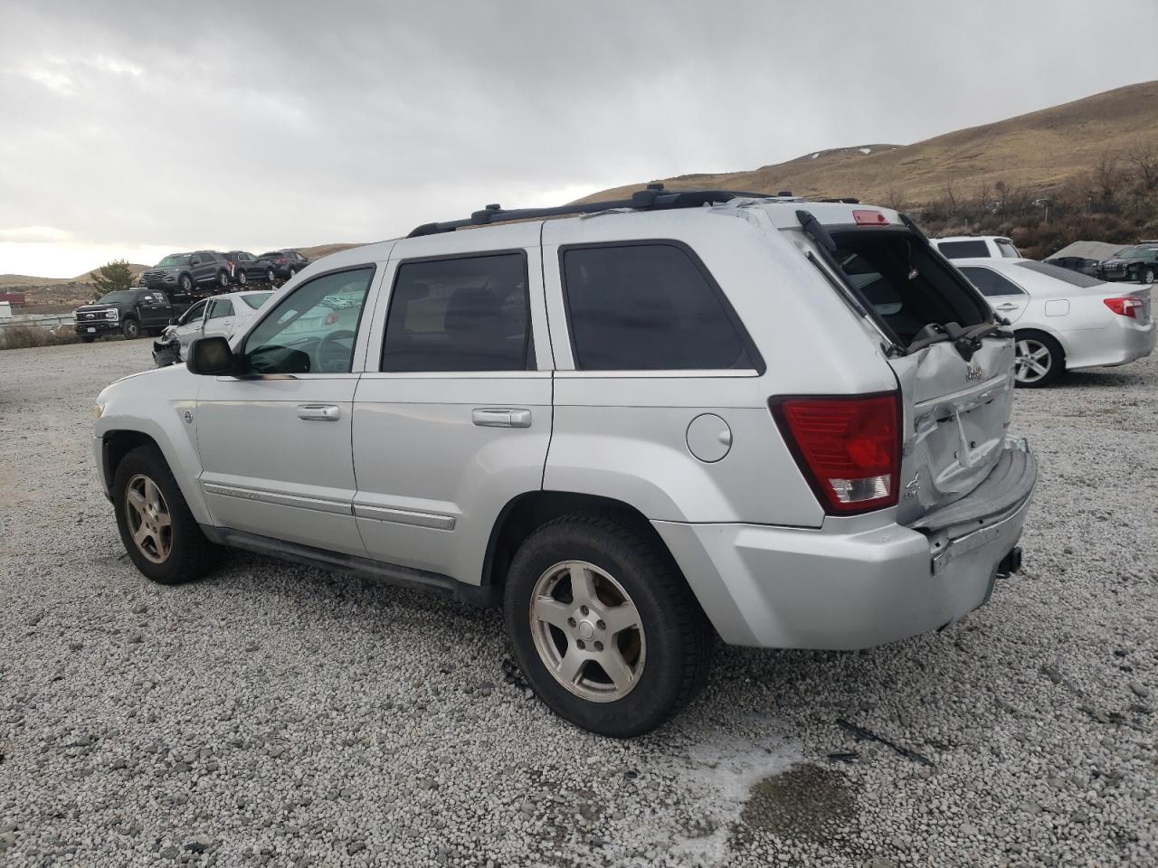 2007 Jeep Grand Cherokee - Image 2