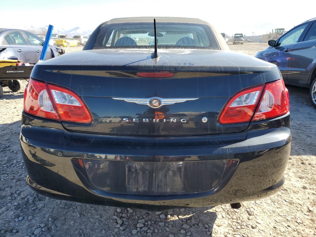 2008 Chrysler Sebring - Image 6