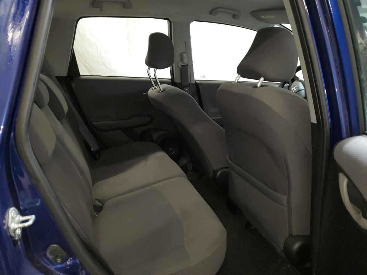 2011 Honda Fit - Image 10