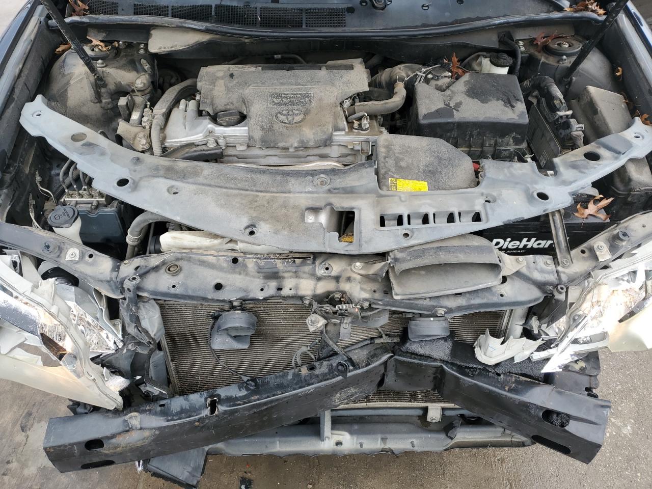 2012 Toyota Camry - Image 11