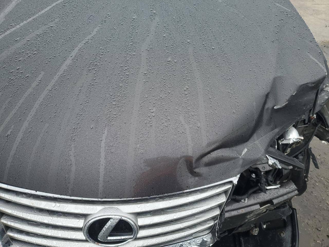 2010 Lexus ES - Image 11