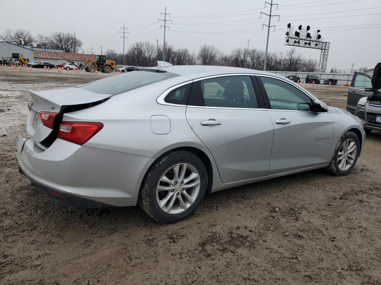 2016 Chevrolet Malibu - Image 3