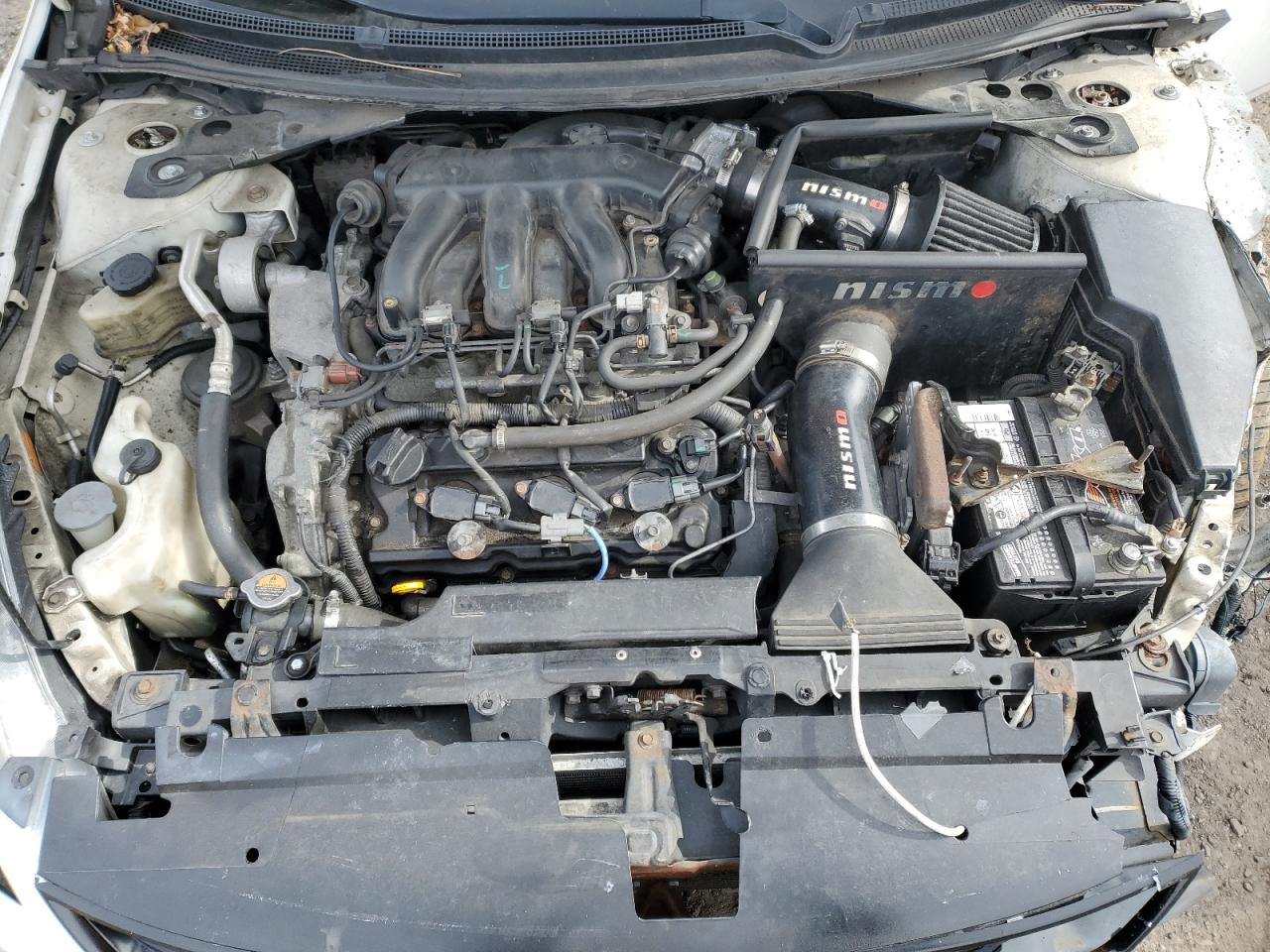 2010 Nissan Altima - Image 12