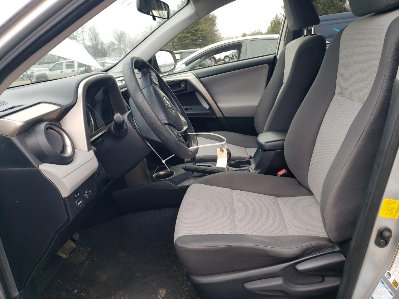 2015 Toyota RAV 4 - Image 7