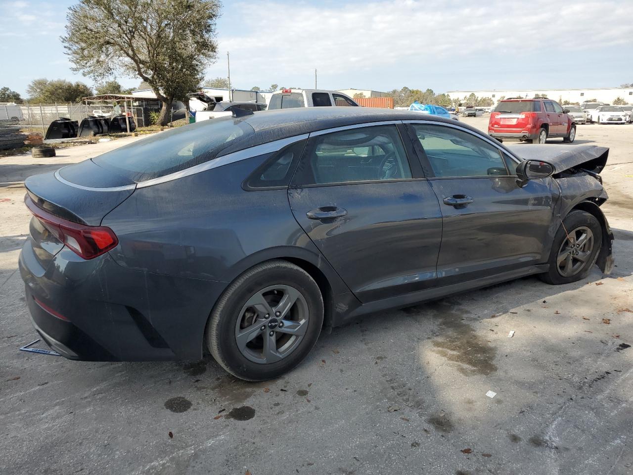 2022 Kia K5 - Image 3