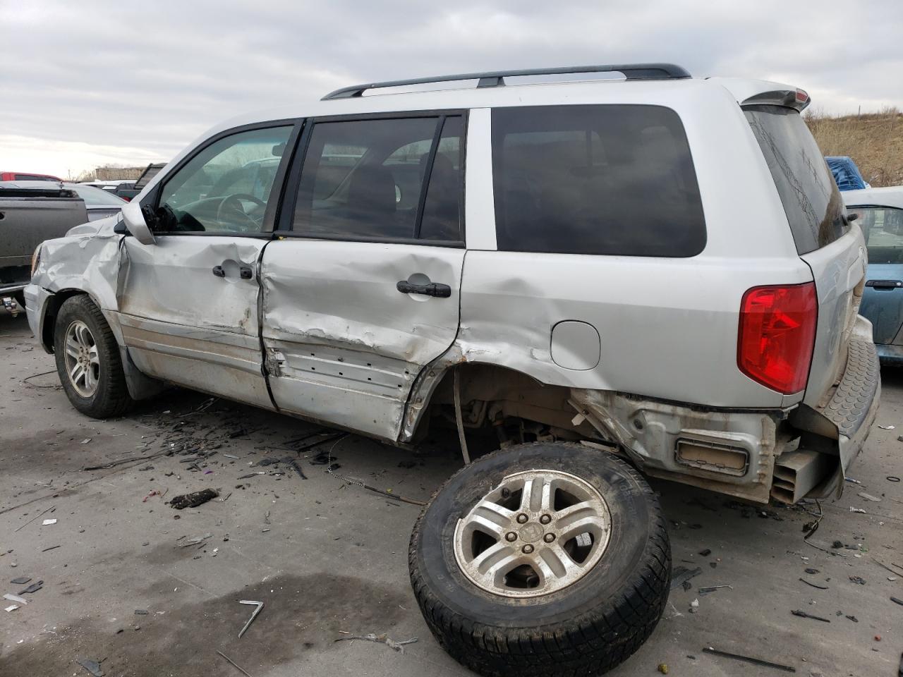 2004 Honda Pilot - Image 2