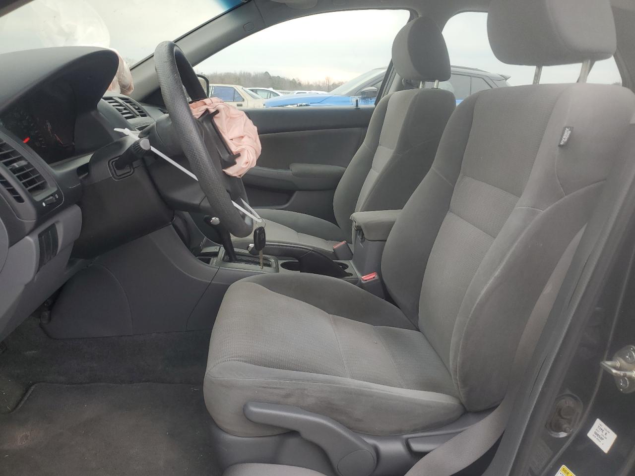 2005 Honda Accord - Image 7